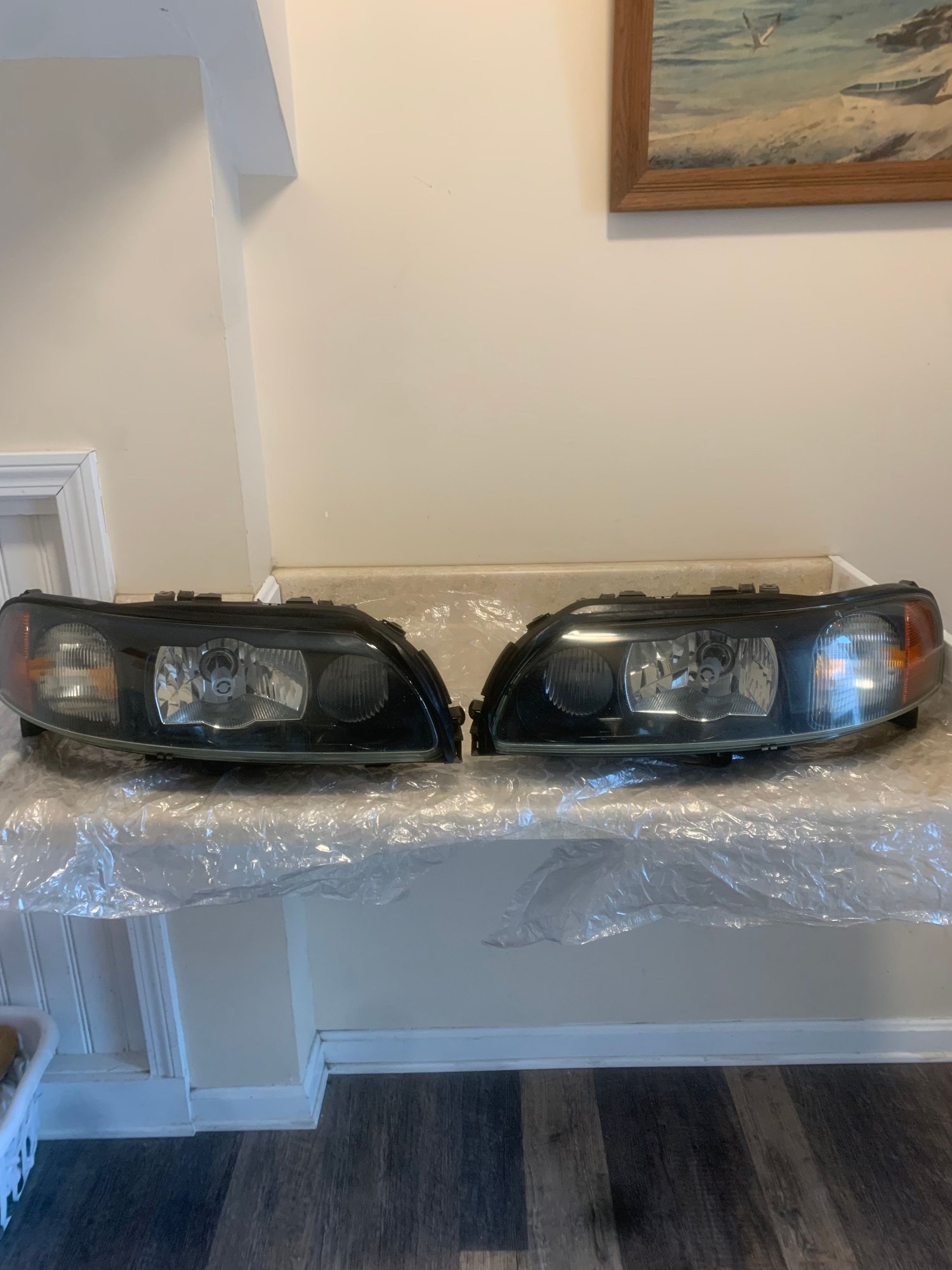 Lights - Xenon headlight assemblys - Used - 2001 to 2005 Volvo V70 - Bridgewater, MA 02324, United States
