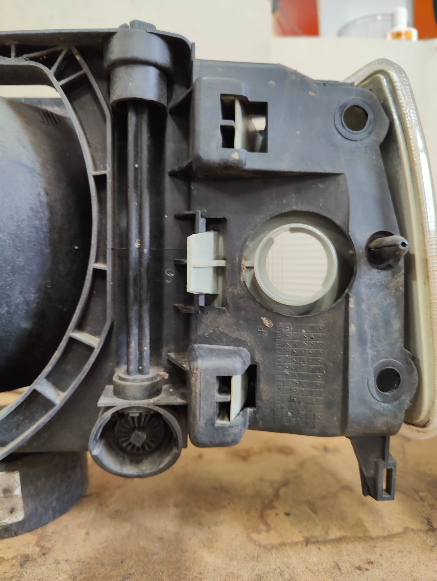 Lights - 740/940 headlight set - Used - 1992 to 1994 Volvo 940 - Broad Brook, CT 06016, United States