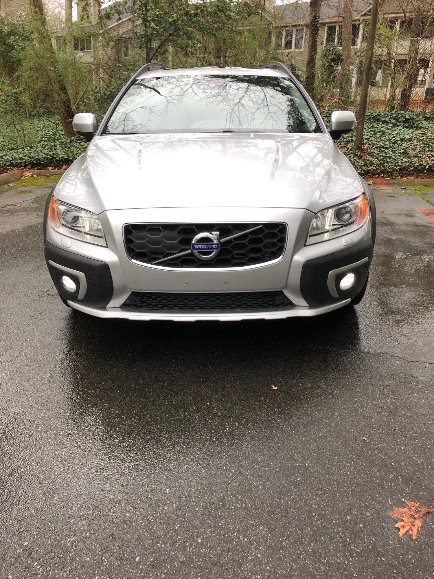 2015 Volvo XC70 - 2015 Xc70 T6 Platinum - Used - VIN yv4902nd6f1198260 - 75,000 Miles - 6 cyl - AWD - Automatic - Wagon - Silver - Decatur, GA 30033, United States