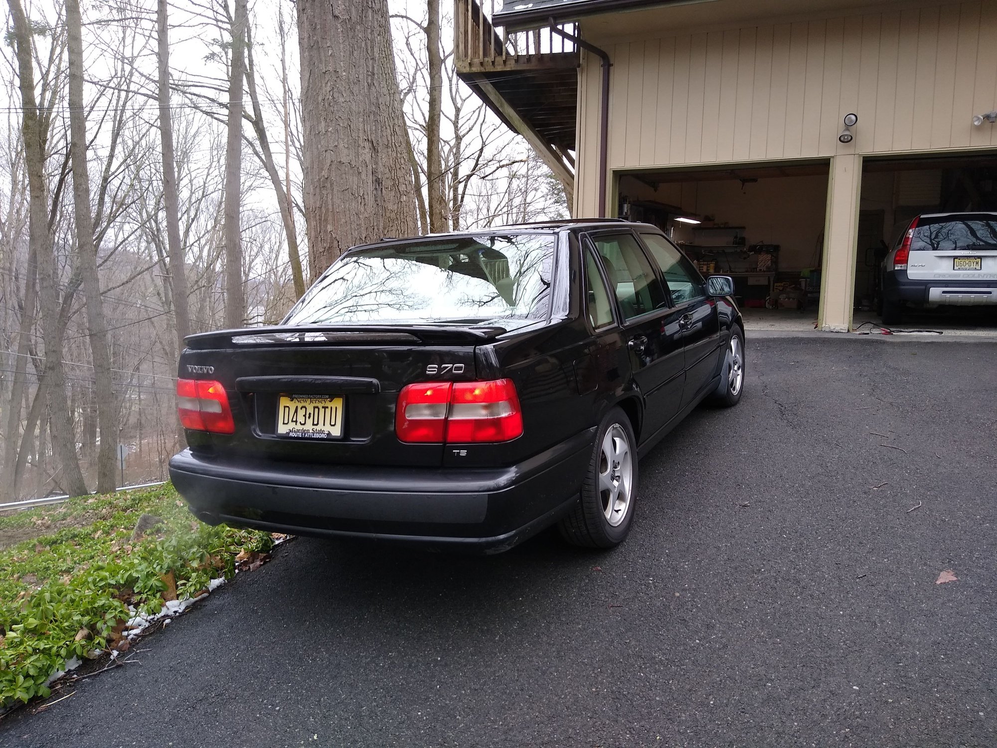 1998 Volvo S70 - 1998 S70 T5 Manual - Used - VIN YV1LS5376W2552736 - 161,548 Miles - 5 cyl - 2WD - Manual - Sedan - Black - Sparta, NJ 07871, United States