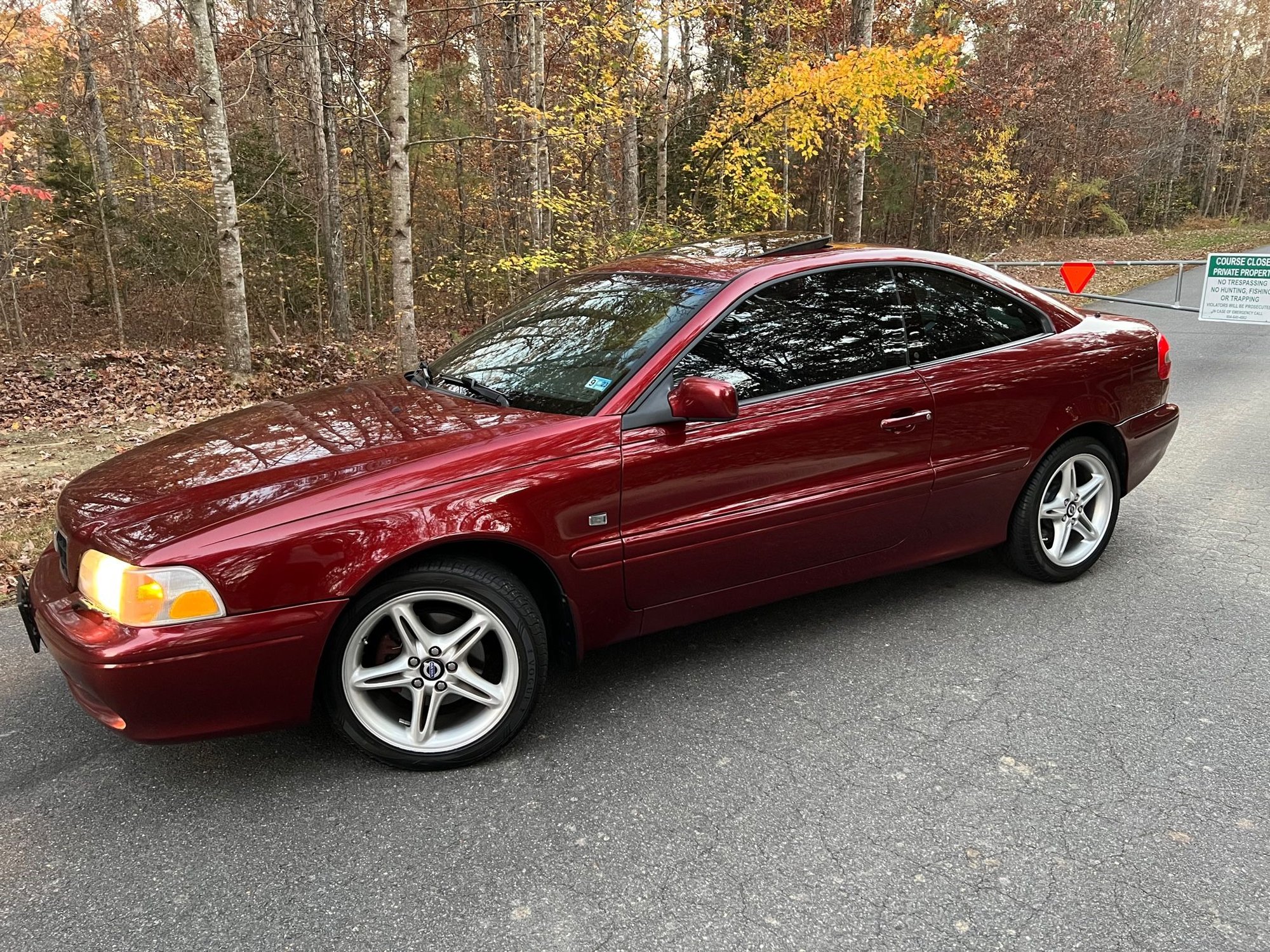 2001 Volvo C70 - 2001 Volvo C70 Coupe HPT, Venetian Red, Charcoal Leather, AT, Unmodified - Used - Ruther Glen, VA 22546, United States
