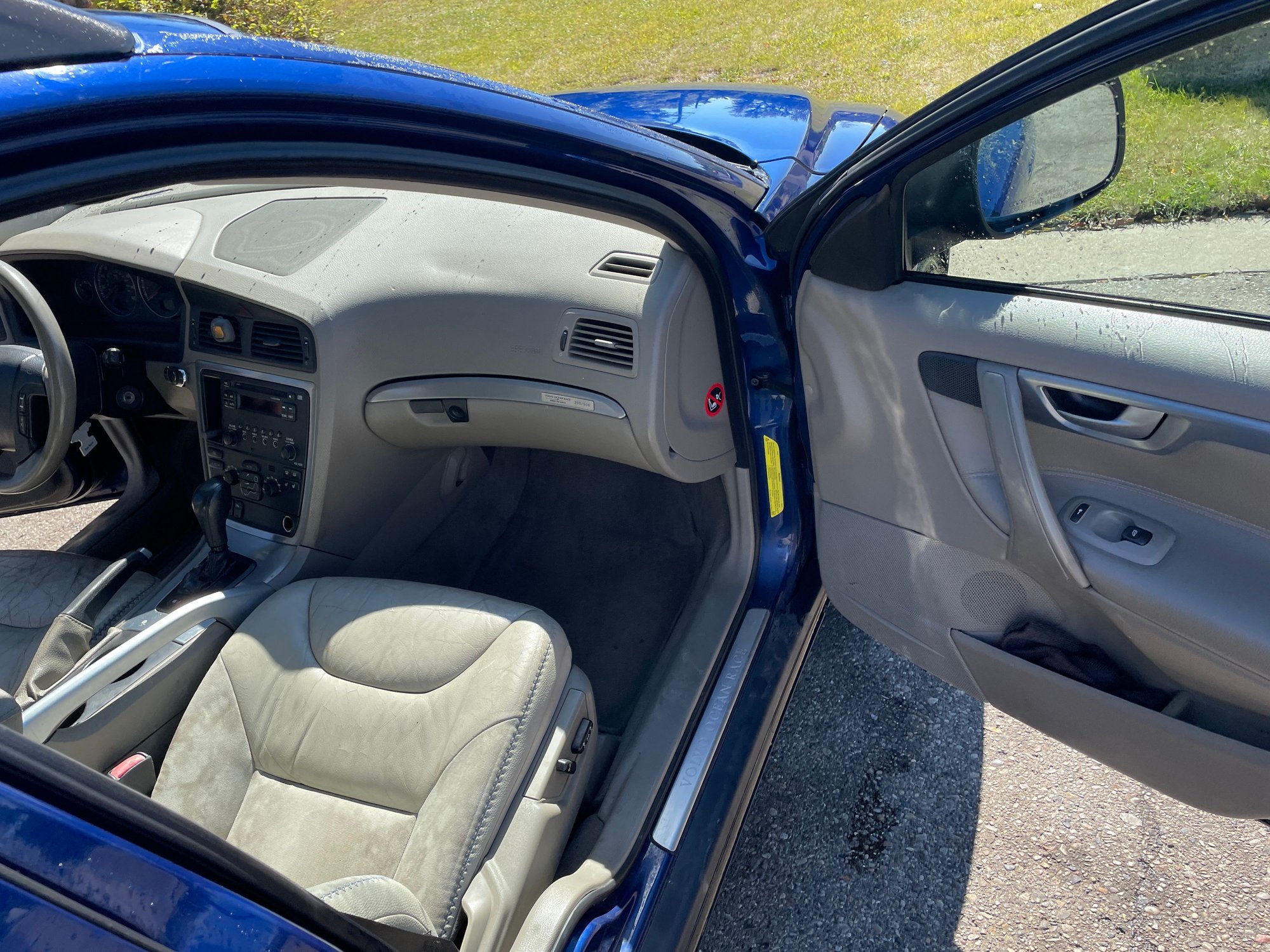 2006 Volvo XC70 - 2006 Volvo XC70  2.5T Ocean Race Edition Wagon 4D - Used - VIN YV4SZ592361233290 - 207,298 Miles - 5 cyl - AWD - Automatic - Wagon - Blue - Novi, MI 48375, United States
