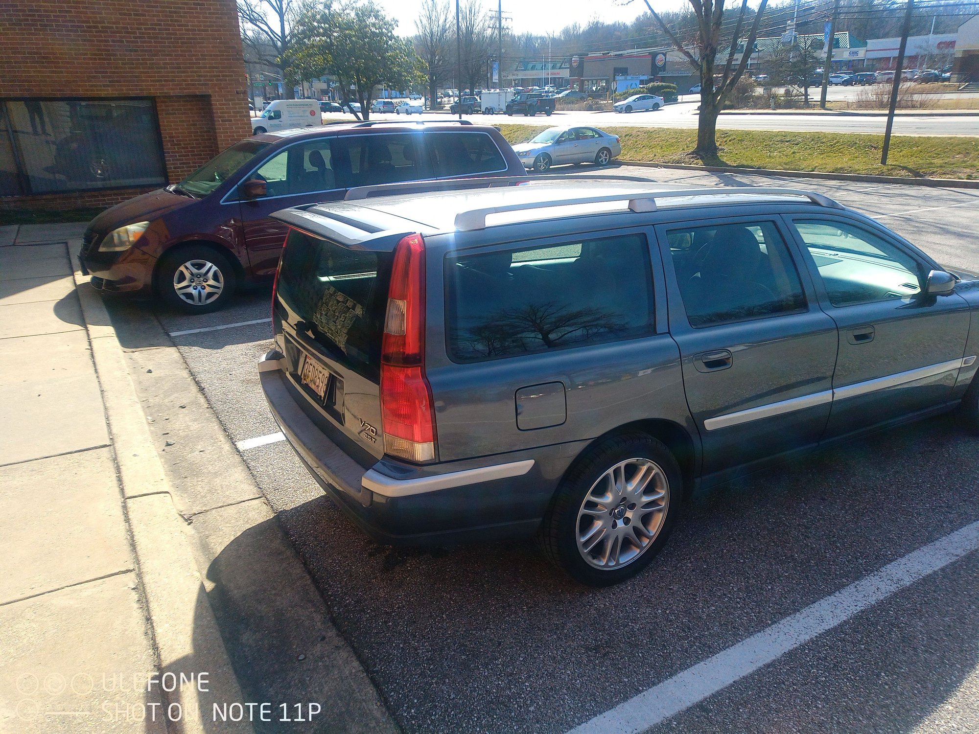 2004 Volvo V70 - Volvo V70 titanium limited edition - Used - VIN YV1SW59VX42367415 - 221,512 Miles - 5 cyl - 2WD - Automatic - Wagon - Silver - Bowie, MD 20715, United States