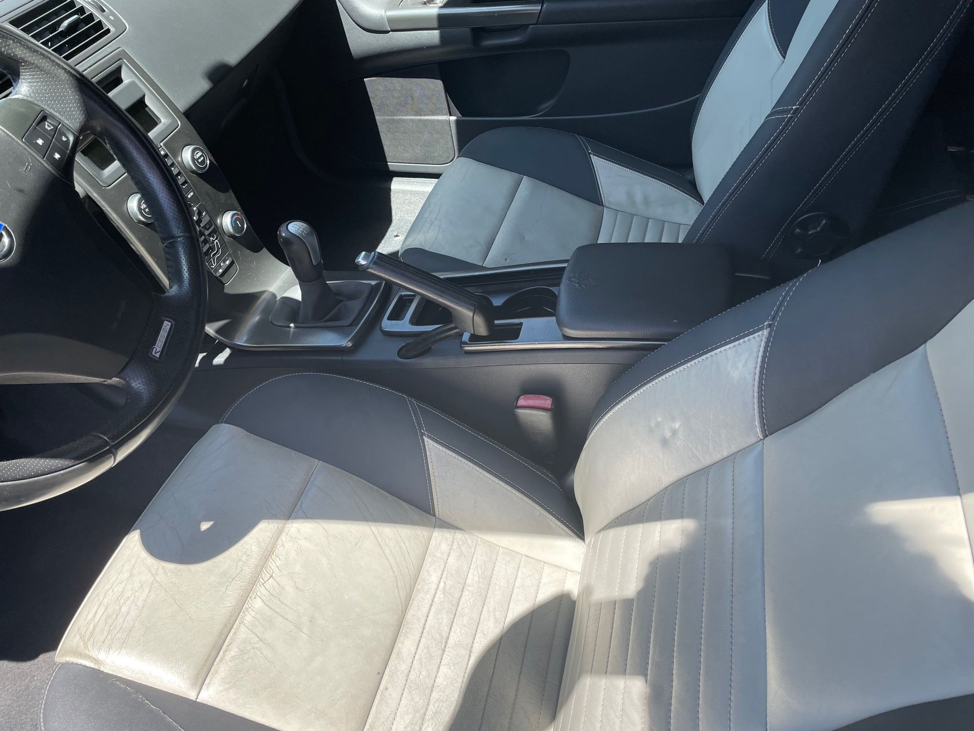 2008 Volvo C30 - 2008 Volvo C30 w/bad motor bearings - Used - VIN YV1MK672182078500 - 107,000 Miles - 5 cyl - 2WD - Manual - Coupe - Black - Reno, NV 89502, United States