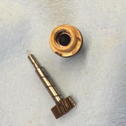 85 Volvo 244 Speedo Gear and housing