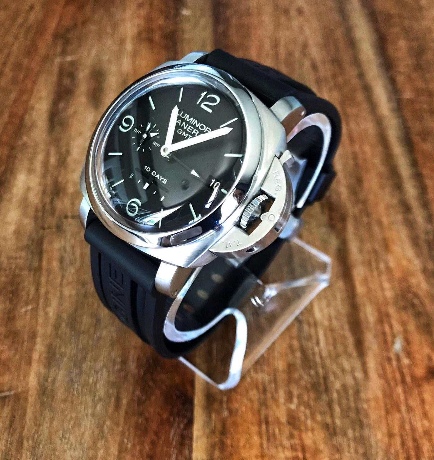 Beautiful Panerai Luminor PAM 270 1950 10 Day GMT 44mm COMPLETE