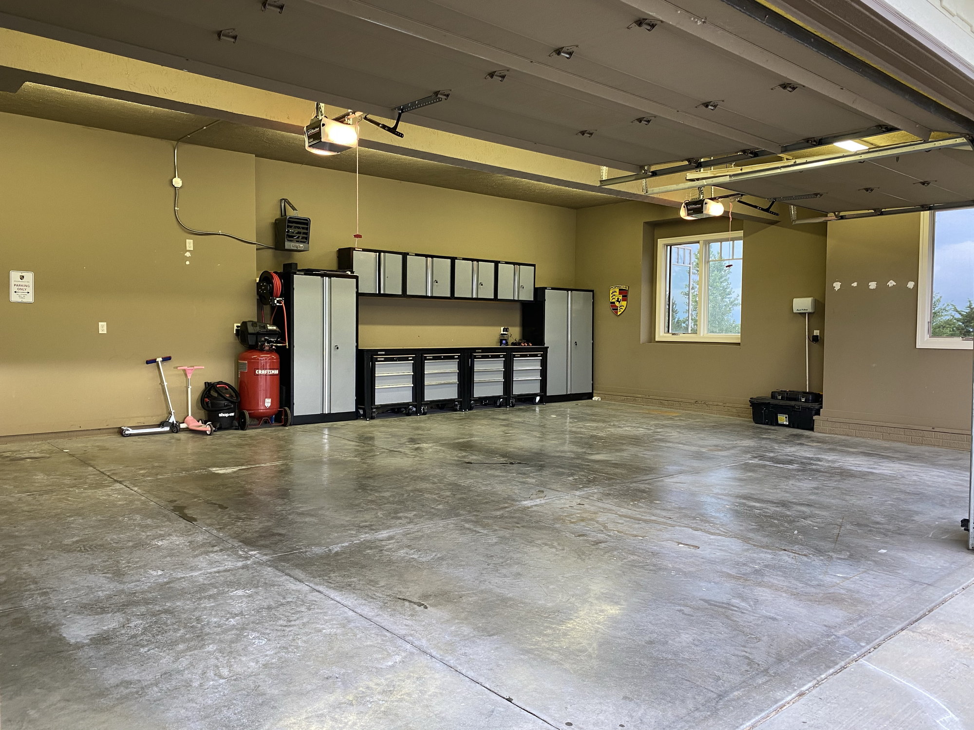 Need advice for Porsche themed garage! - 6SpeedOnline - Porsche Forum