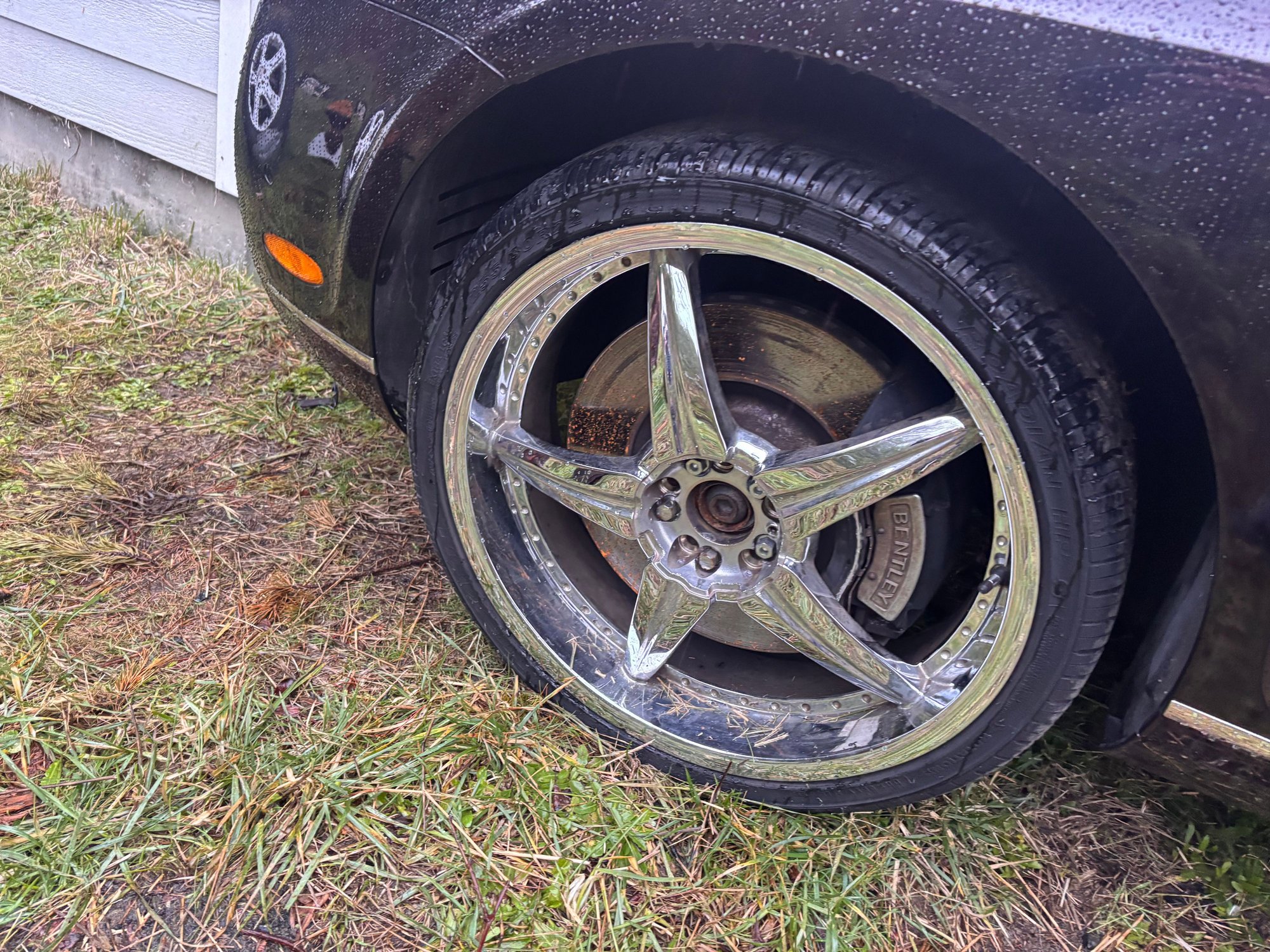 Just bought 2005 Continental and it came with mismatch 22s
