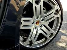 Kahn Wheels - UK - something different to US stuff - 22inch - super strong - adapted from original made for RR Sport