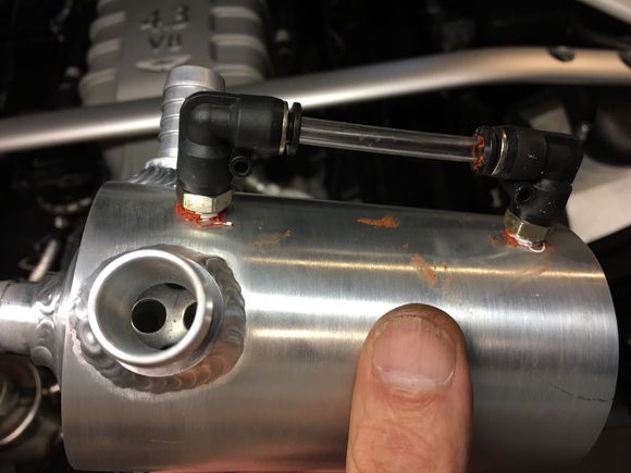 Baffle inside to trap oil mist