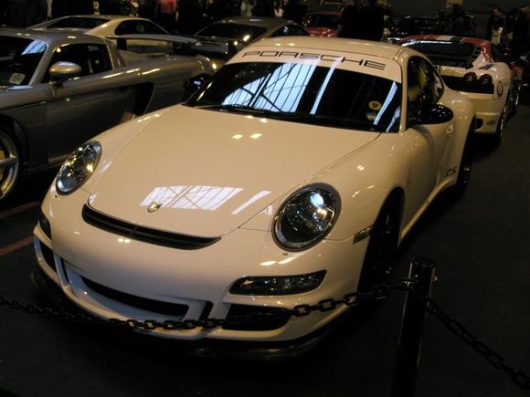 911