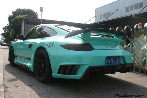 Porsche 997 Misha GTM kit green matte black 3