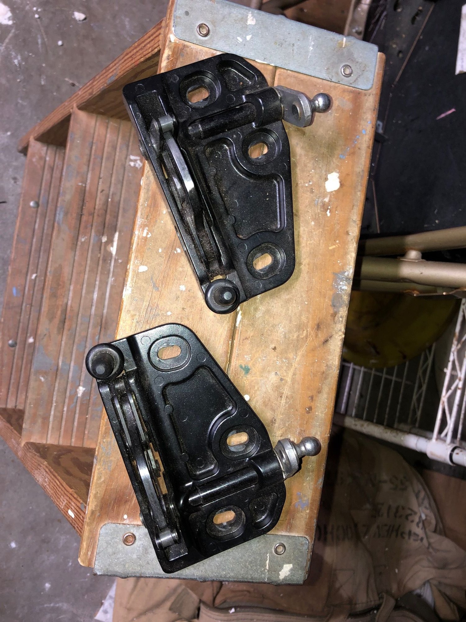 Miscellaneous - FREE 2006 A4 Cab front roof latch - Used - 2006 Audi Cabriolet - Waltham, MA 02454, United States