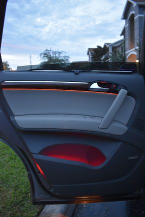 Door with EL wire on  + LED in bin - lights on - dim with dash illumination dimmer