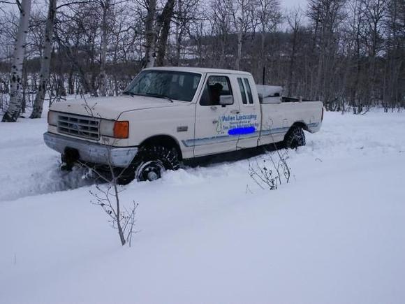 headed up to the cabin i have 35" 10 ply toyo M/T tires on my truck short dual ram-intake, full 3" exhaust with flow-master mufflers, big block 460 multi port fuel injection