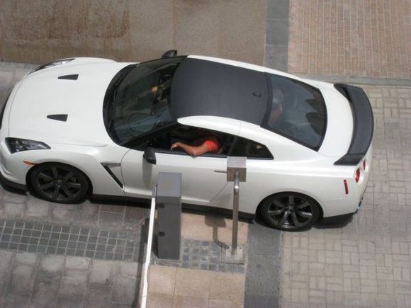 900BHP GTR with HKS set up.....weekend fun :-)