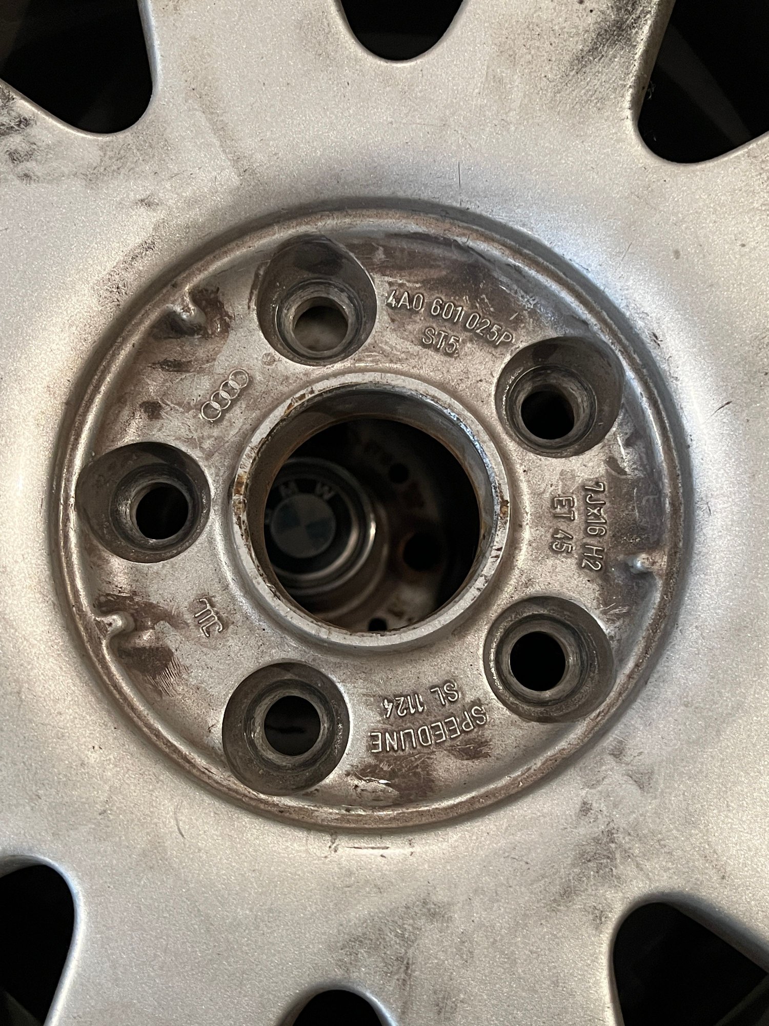 Wheels and Tires/Axles - 2001 Audi A4 A6 Factory Wheels (5) - 4A0601025P - Used - Black Diamond, WA 98010, United States