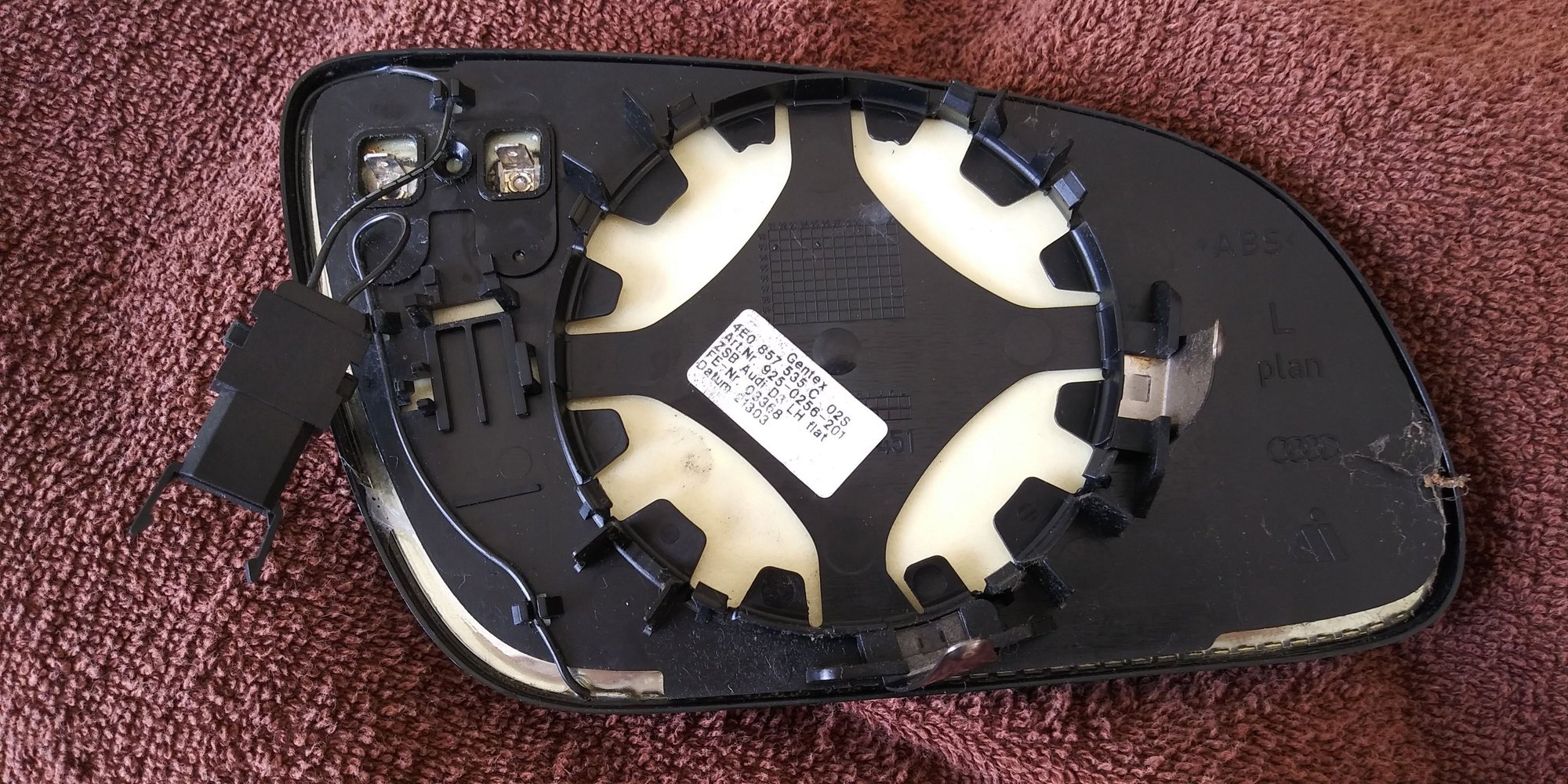 Autodimming/Electrochromic Mirror Repair for Dark Door Rearview Mirror