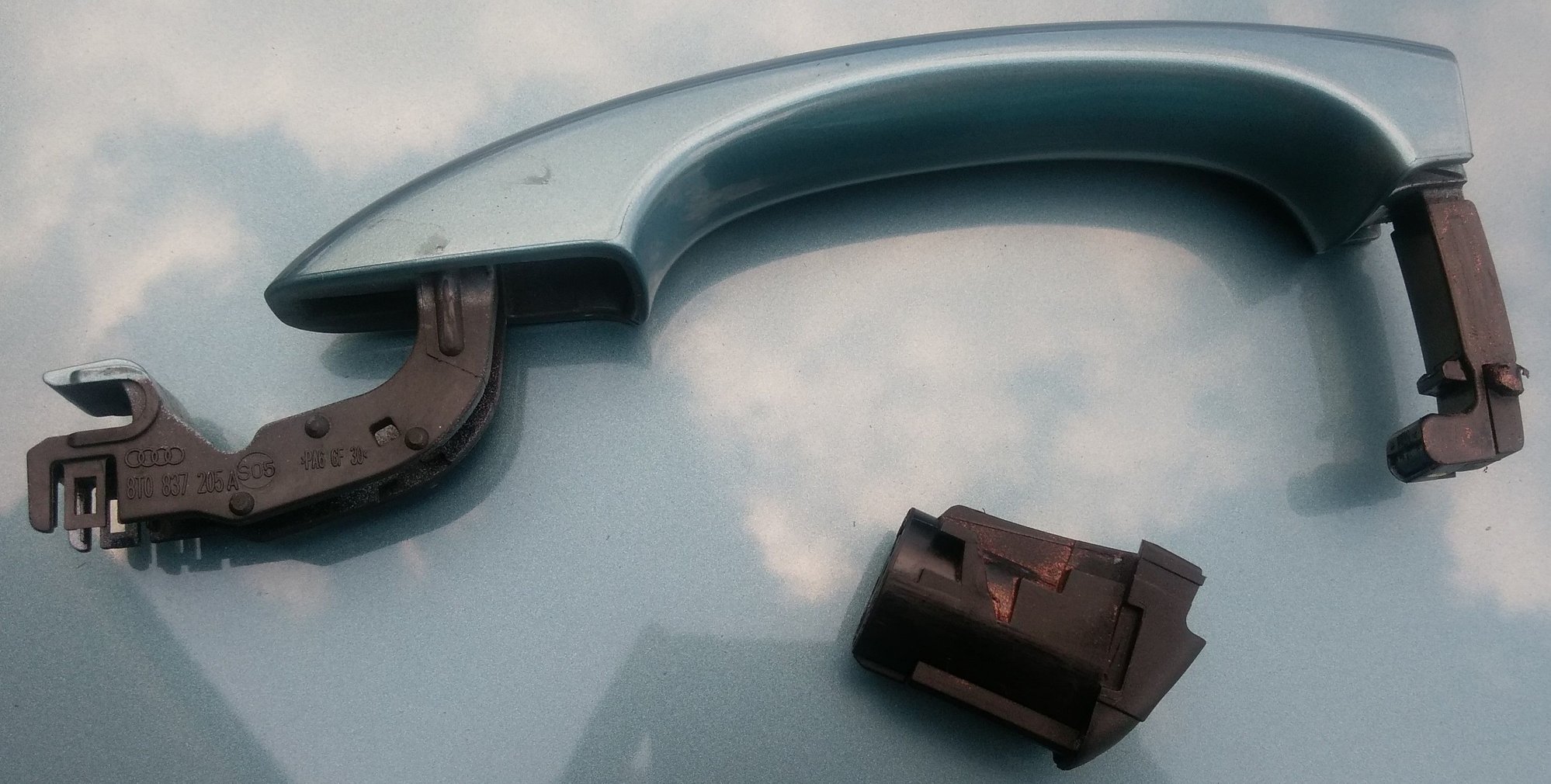 Outside door handle not working, need help please! AudiWorld Forums
