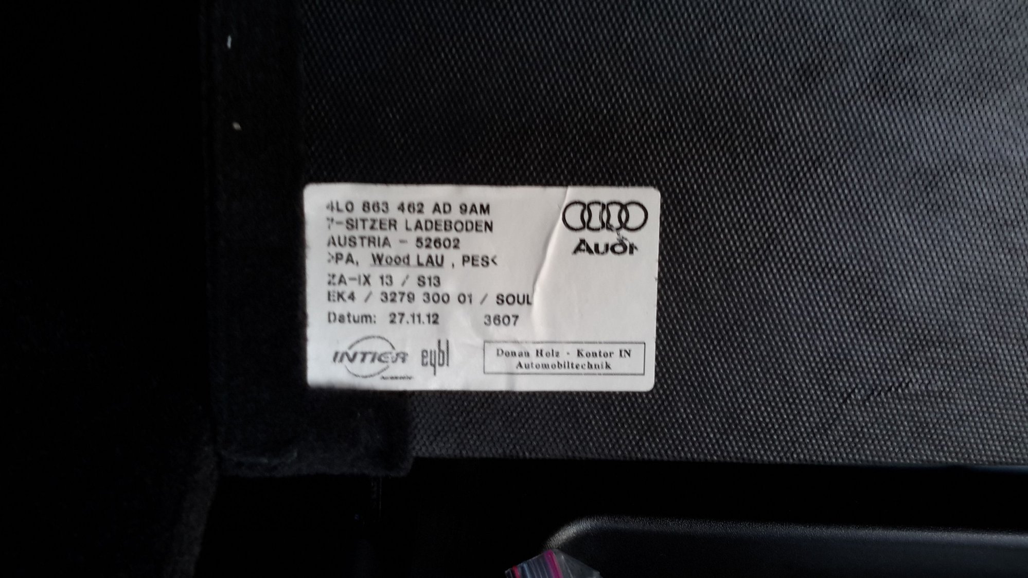Trunk floor cover V8 AudiWorld Forums