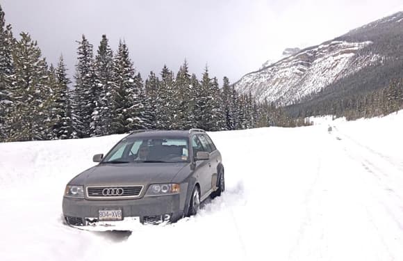 Picnic on the Icefields Parkway in the Canadian Rockies.