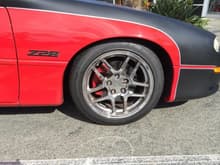 17&quot; Z06 rims with red calipers all around
