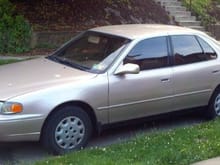 1995 Toyota Camry LE
4cyl Auto
89,000 Miles!  (Only 5k of which are mine.)