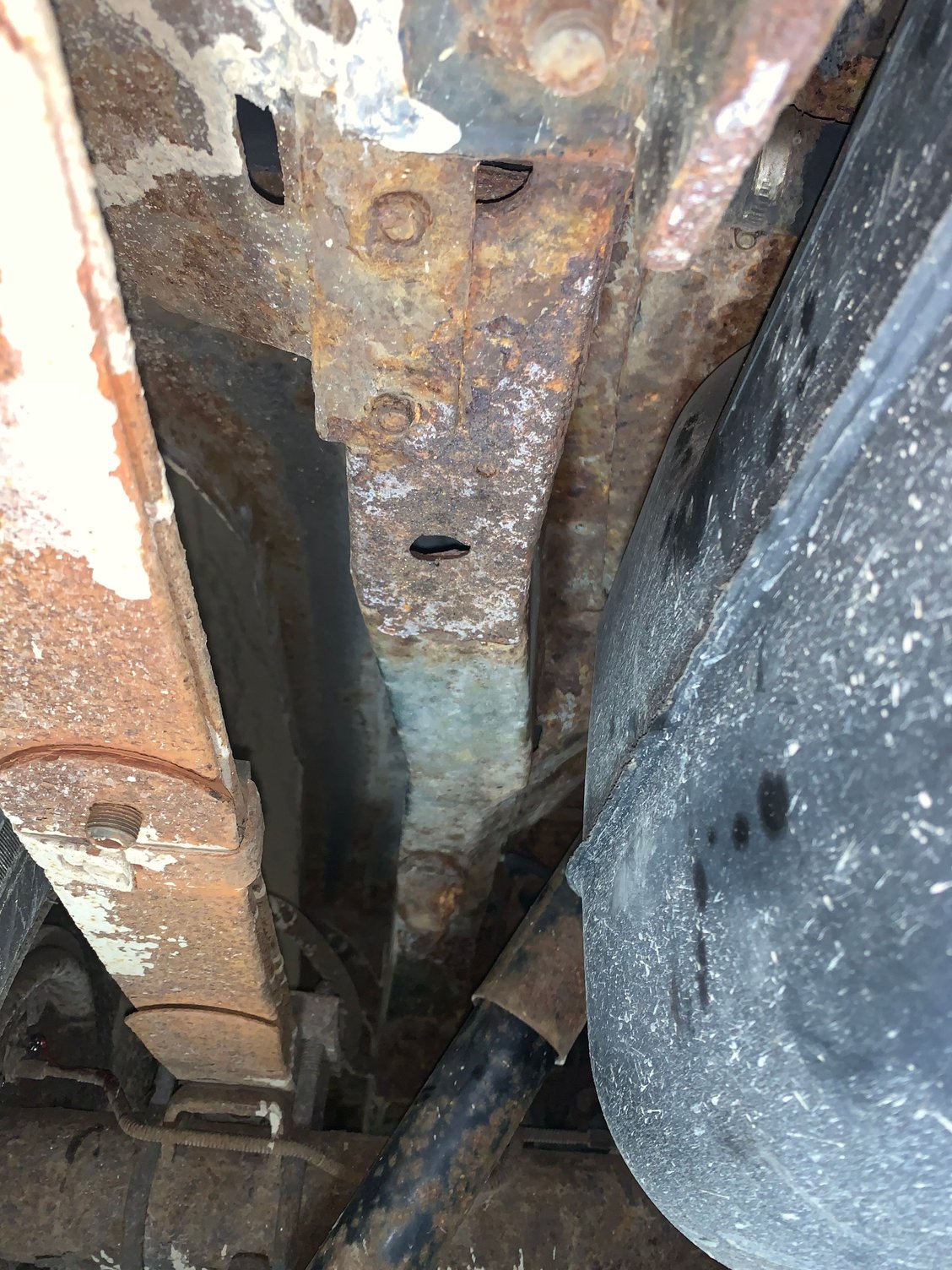 Rust on unibody by leaf spring hangar Jeep Cherokee Forum