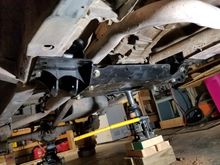 Crossmember mounted.
