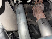 The exhaust side is on left and hot side on the Rt. 