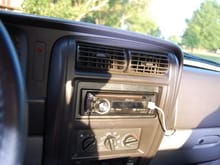 1998 Jeep Cherokee - Pioneer deck
