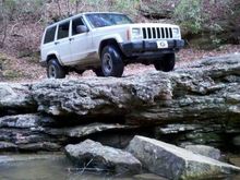 01 xj 2in bb 235/75/15's