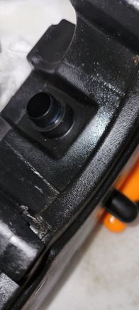 nipple on reservoir that plugs into the side of the pump. Note the step/shelf 