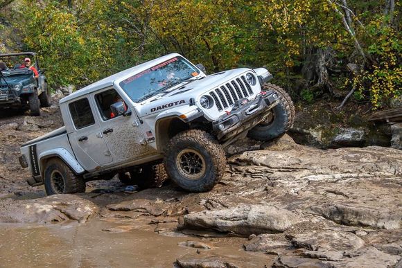 Dakota edition tackles Texas Falls