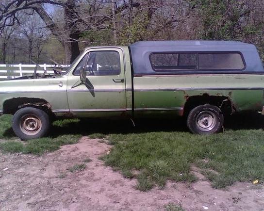 75 Chevy Scottsdale (first pick'em up truck)