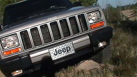 I used photoshop to put that jeep licence plate on there. ;)