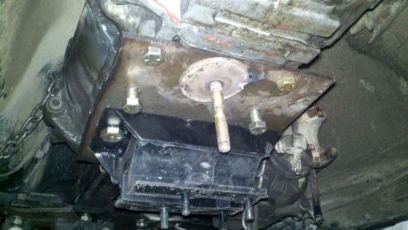 unbreakable none solid tranny mount