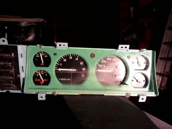 Green dash cluster.