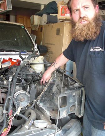 We had a friend take a chunk off Roxie and weld it onto this Jeep. No more crinkle!
