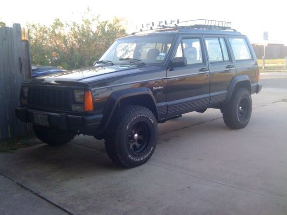 jeep leafs and new shocks 005