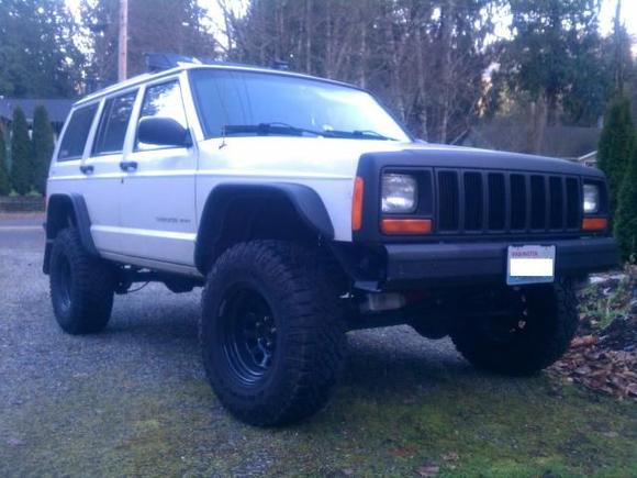 Waiting for my new winch bumper