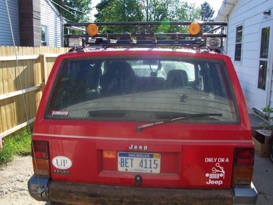 reverse lights and amber turn signals mounted to the rack