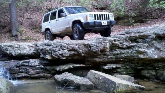 01 xj 2in bb 235/75/15's
