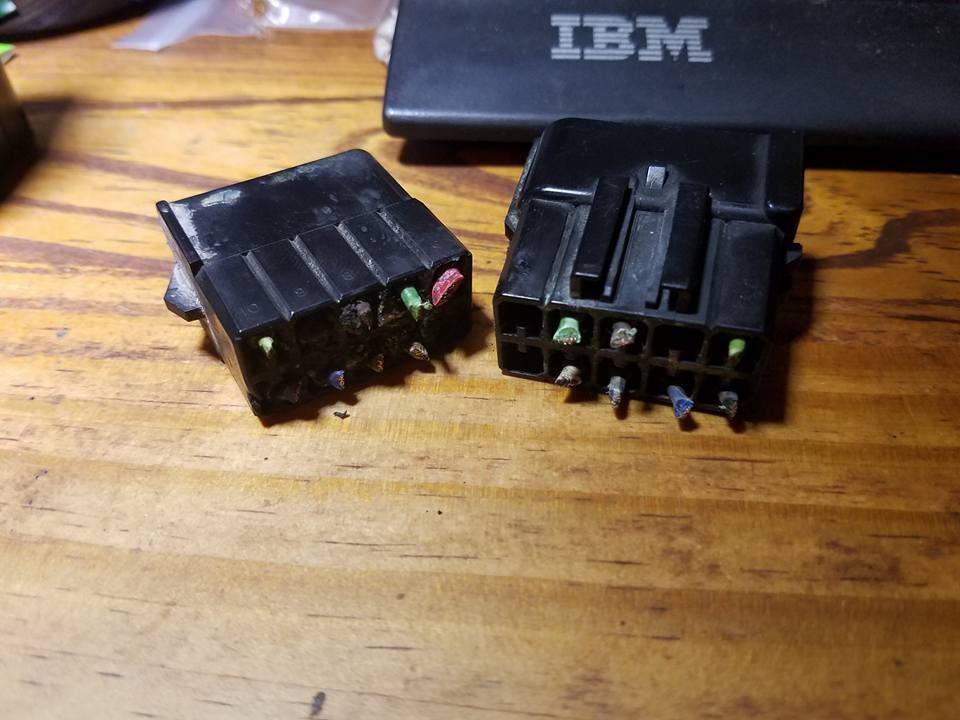 Headlight Wiring Harness Connector - 1987 Xj Larado