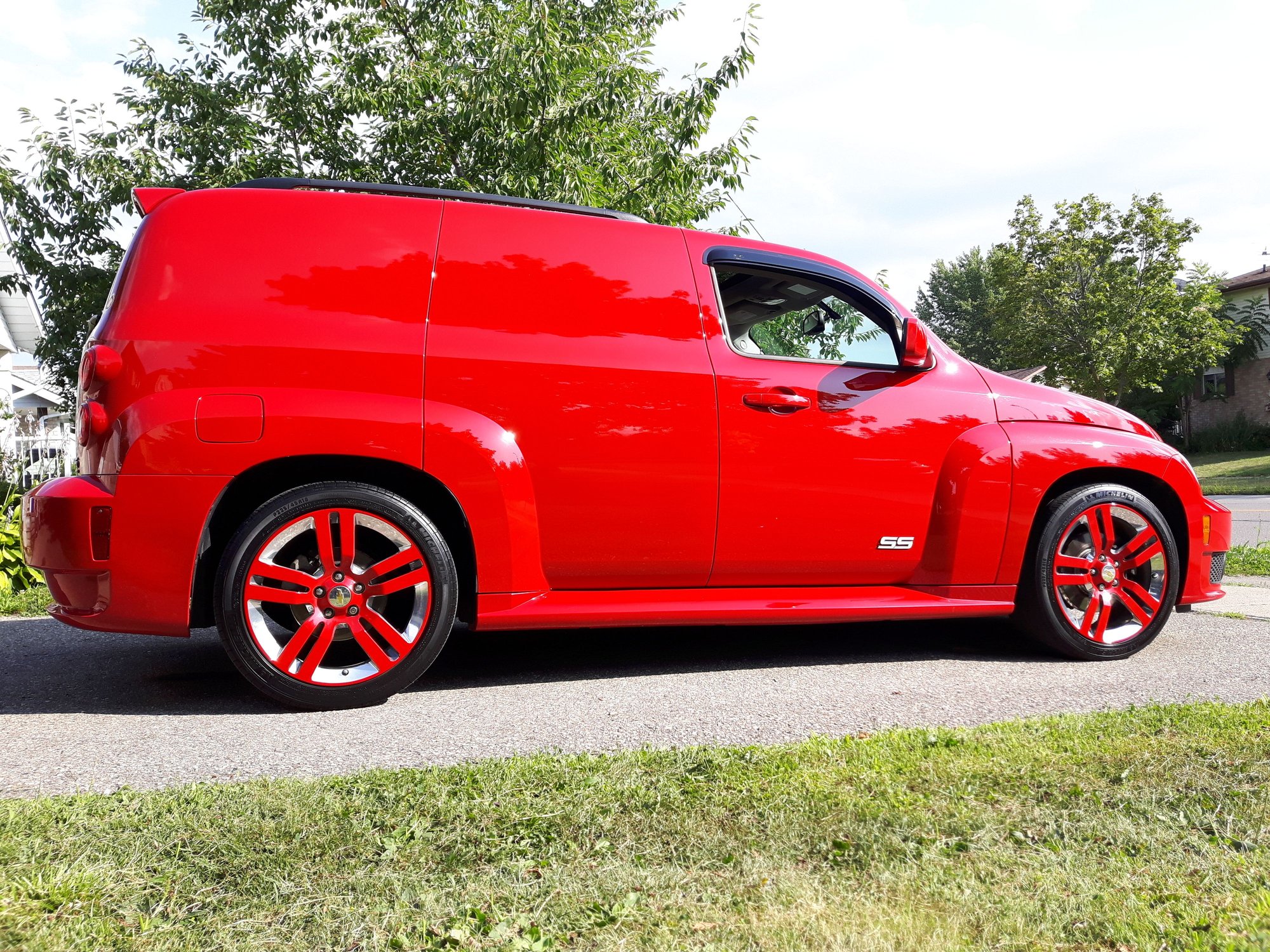 2009 Chevrolet HHR - 2009 HHR SS Panel - Used - VIN 3GCCA65X59S640990 - 61,000 Miles - 4 cyl - 2WD - Automatic - Wagon - Red - Waterloo, ON N2V1H6, Canada