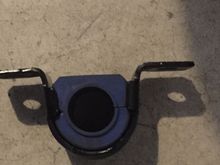 Nope you can’t put the Moog bushings in the OEM brackets