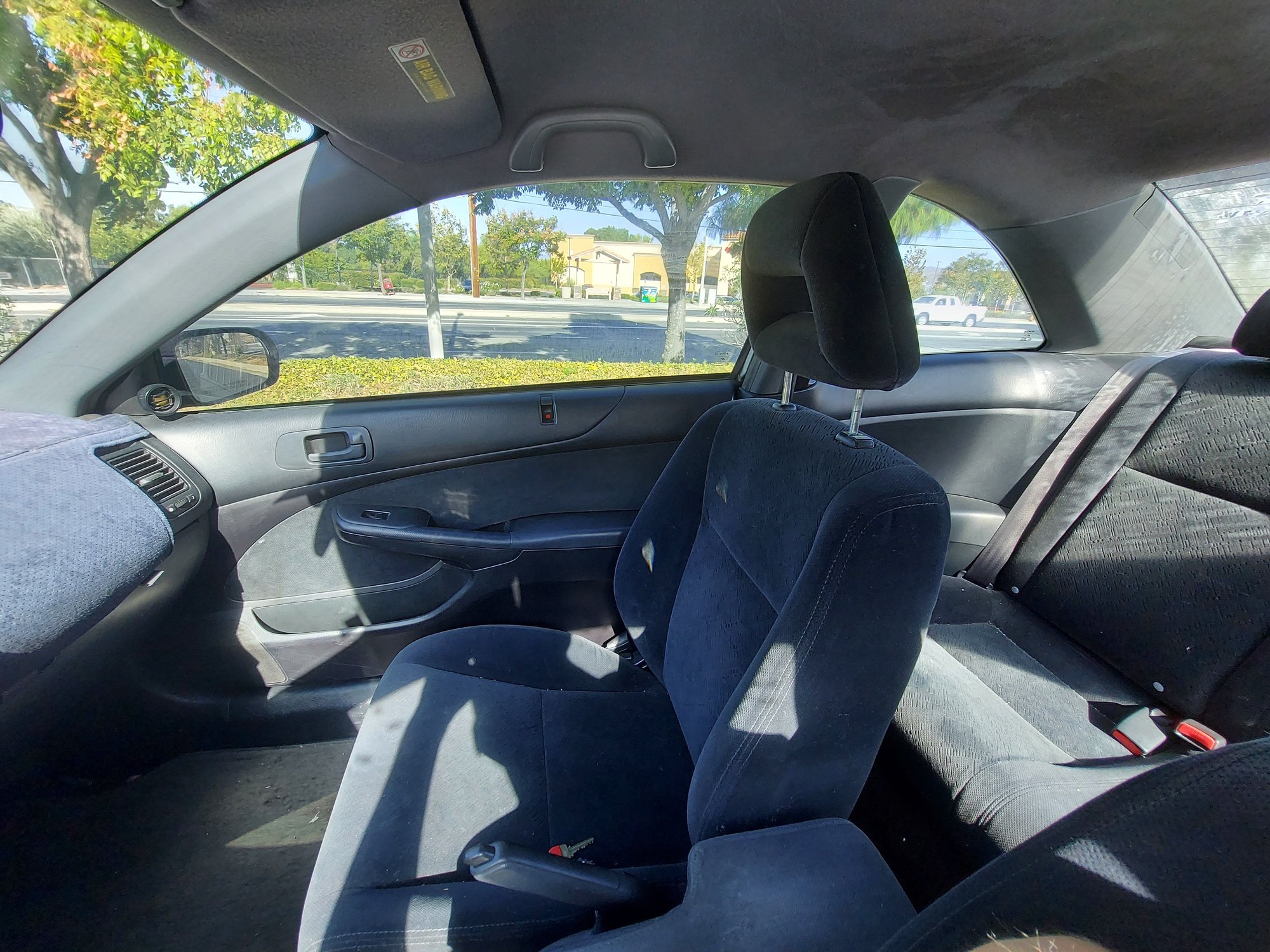 2003 Honda Civic - Honda Civic 2003 LX - Used - VIN 1HGEM22653L032440 - 252,377 Miles - 4 cyl - 2WD - Automatic - Coupe - Silver - Newhall, CA 91321, United States