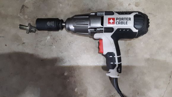 Making easy work of the crank bolt