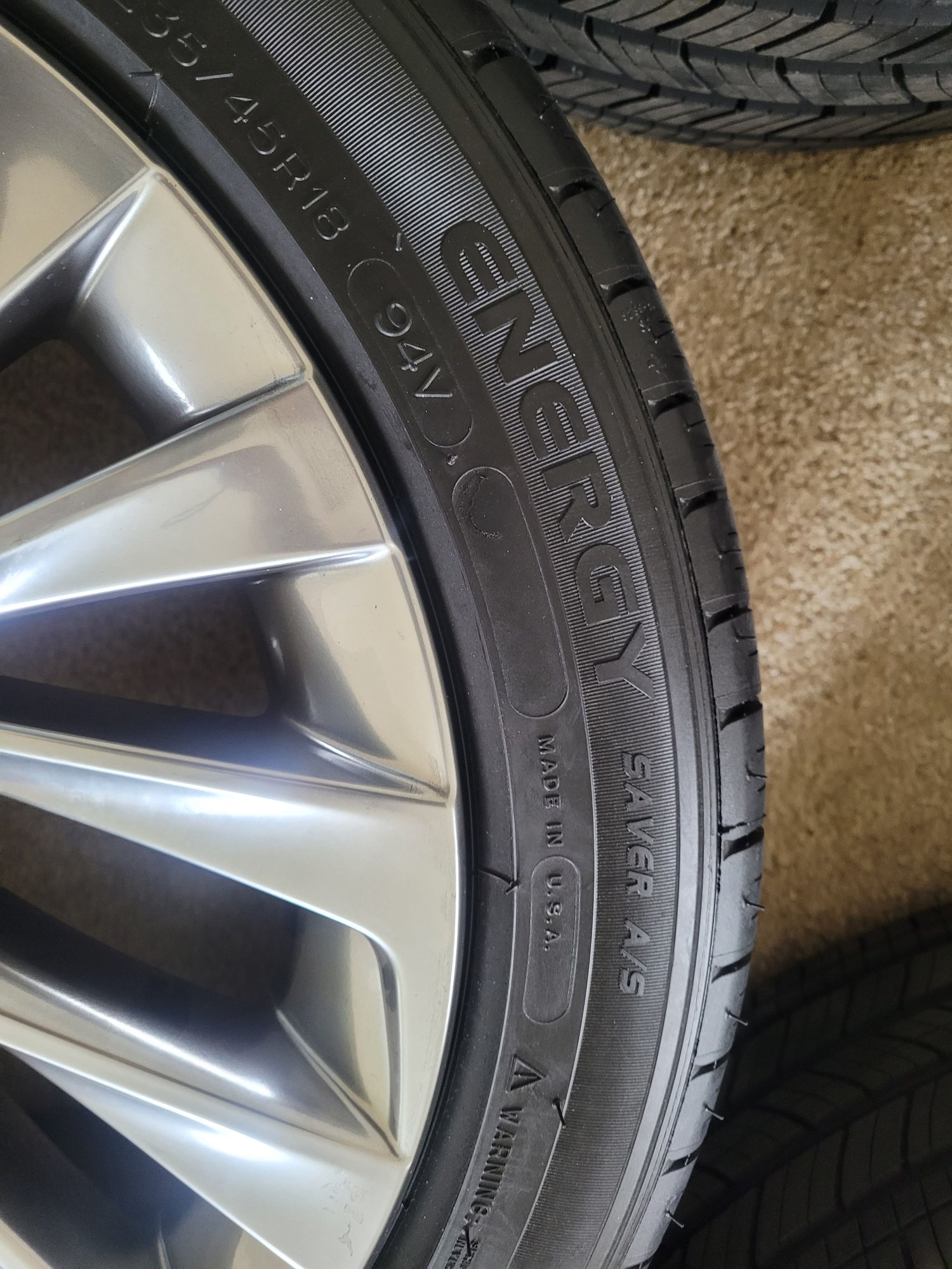 Wheels and Tires/Axles - Lexus ES350 Factory Wheels - Used - 2019 to 2024 Lexus ES350 - Tampa, FL 33647, United States