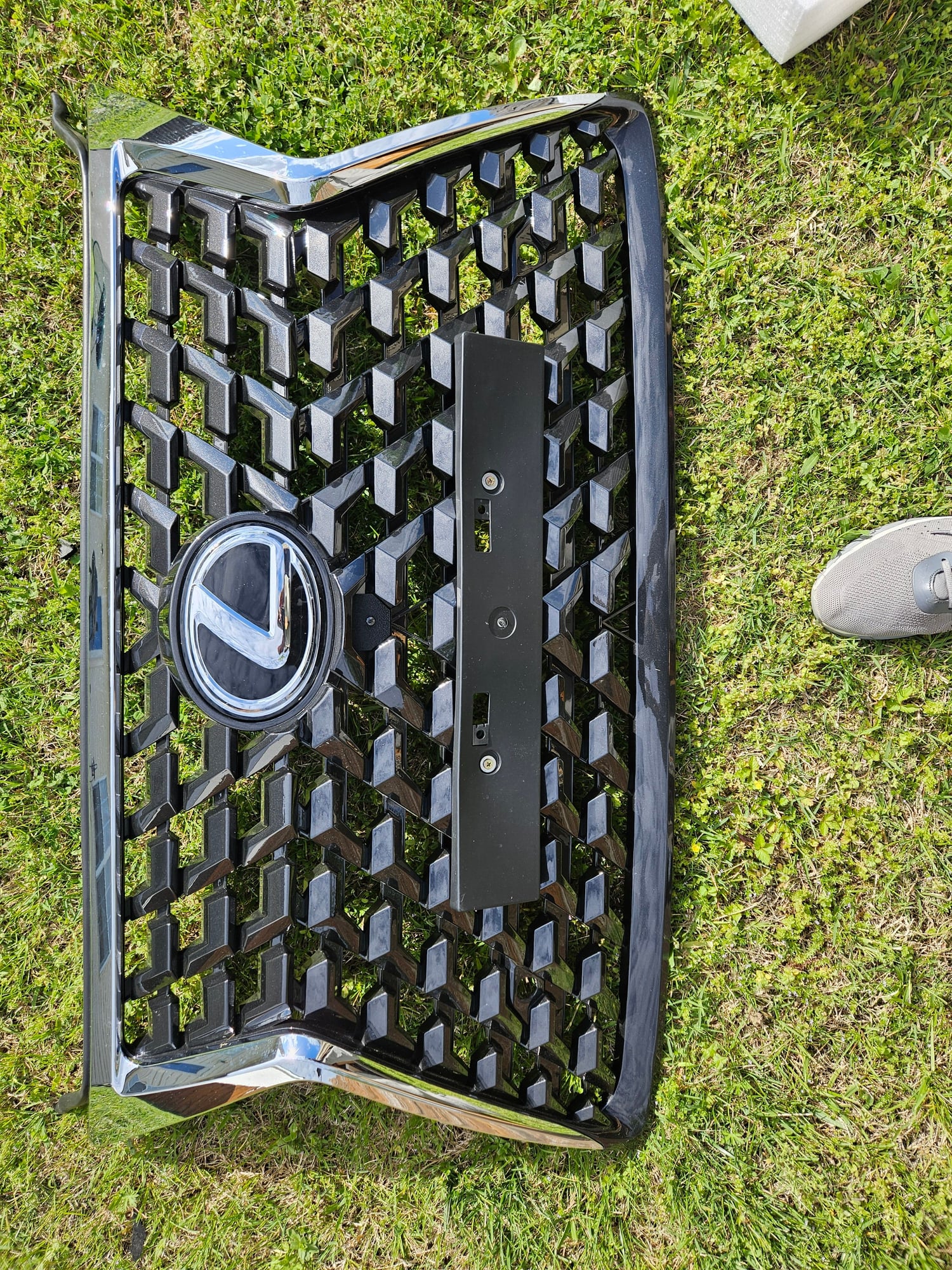 Miscellaneous - 2020 gx 460 grill for model years 2014- 2019 - Used - 2014 to 2019 Lexus GX460 - Antioch, TN 37013, United States